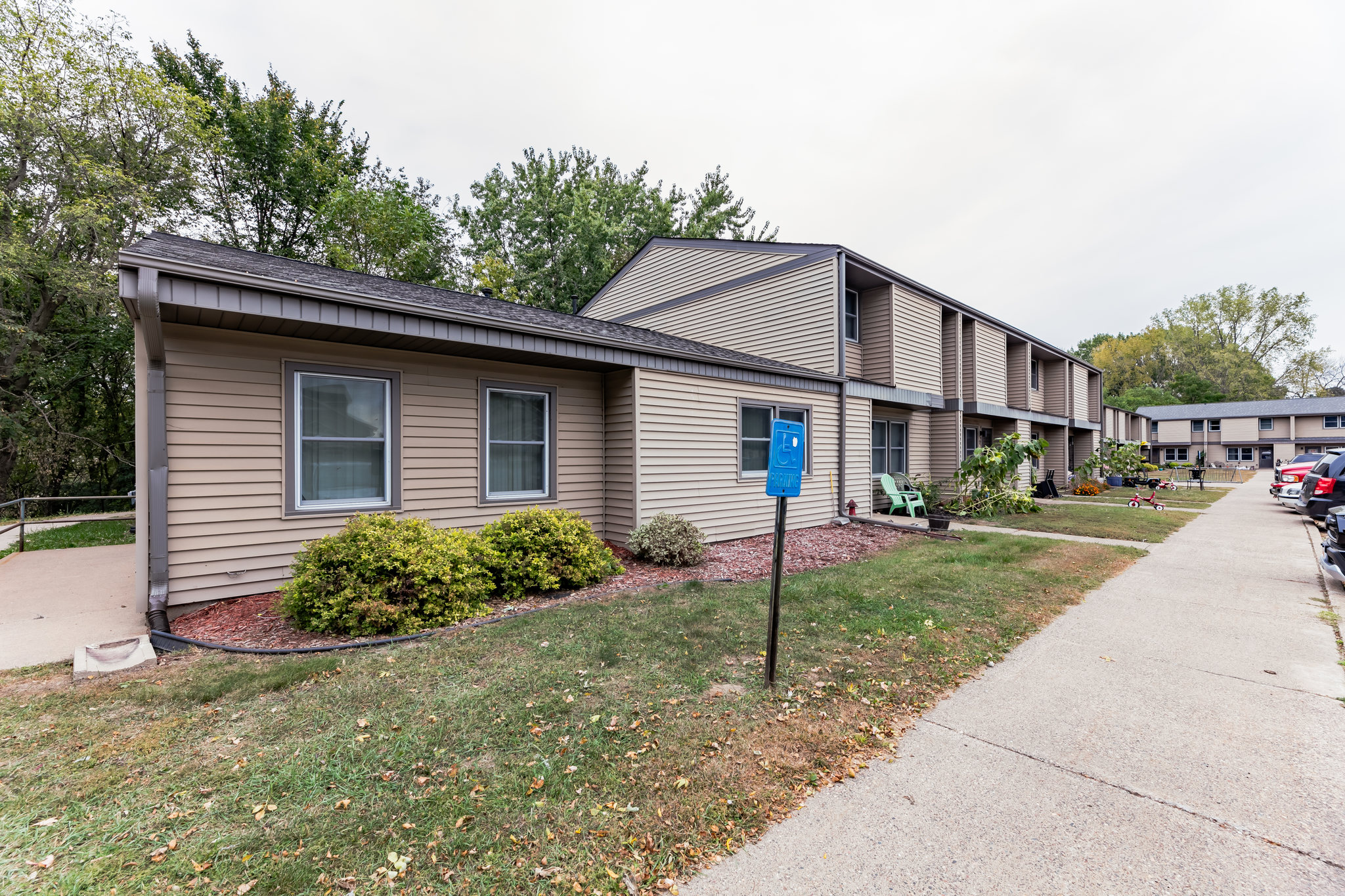 253651_Monette_Ave_New_Richmond_WI_54017_USA-Exterior-651_Monette_Ave_New_Richmond_WI_54017_2015.jpg