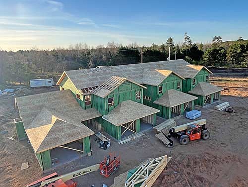 403C-WoodsHollow_t1100.jpg