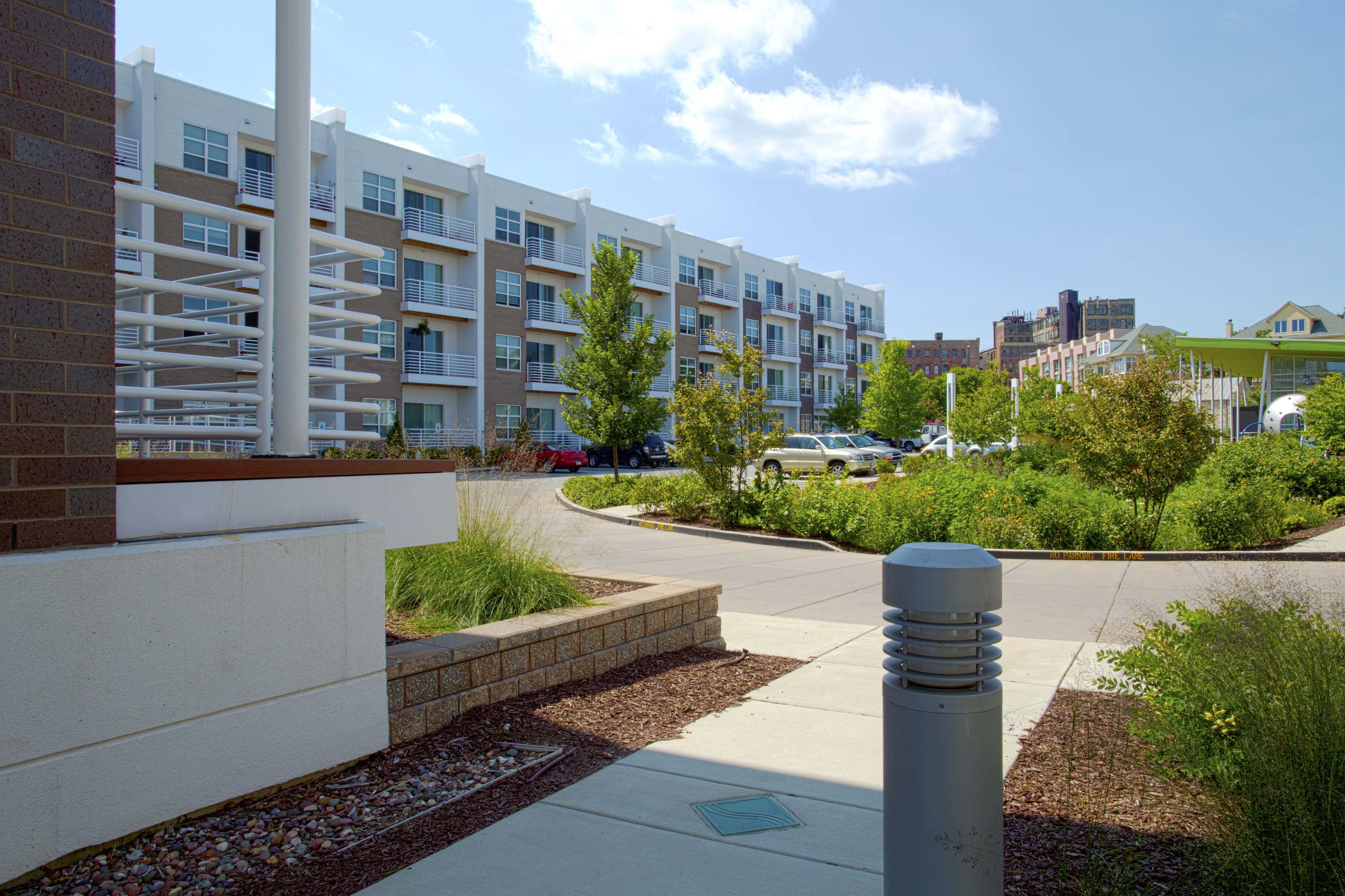 413Exterior.jpg